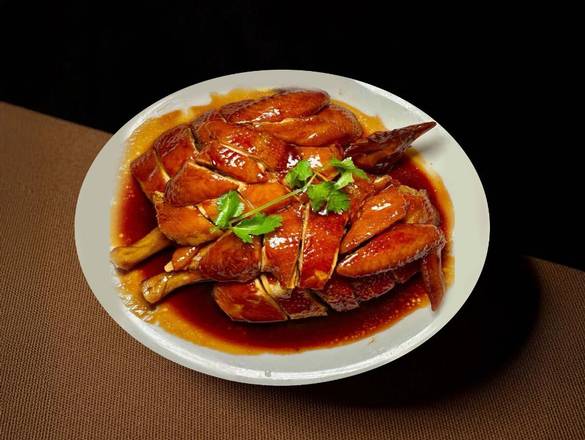 Poach chicken in soy sauce (Whole) / 玫瑰豉油鸡(全只鸡)
